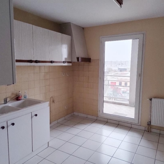  Annonces LYON 8EME : Appartement | LYON (69008) | 85 m2 | 245 000 € 