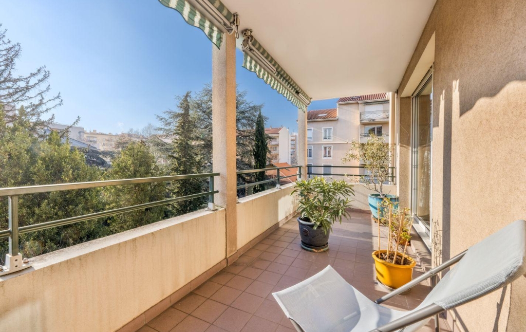 Annonces LYON 8EME : Appartement | LYON (69008) | 85 m2 | 299 000 € 